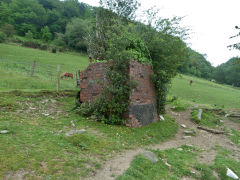 
Possibly the base of a water tank near Gelli-Unig Farm, Pont-y-waun, September 2012